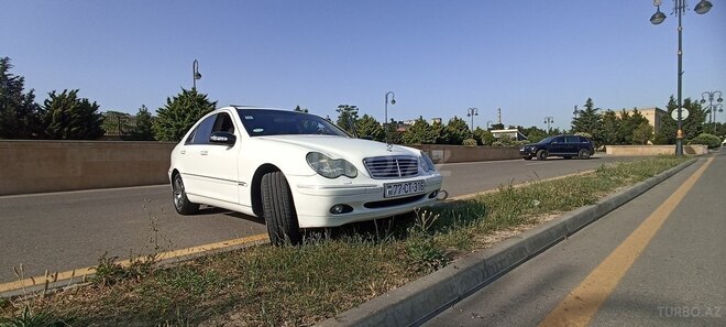 Mercedes C 240 2002, 310,000 km - 2.6 l - Bakı