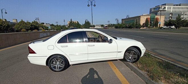 Mercedes C 240 2002, 310,000 km - 2.6 l - Bakı