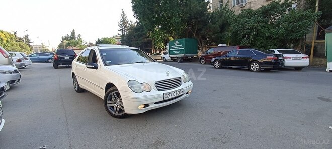 Mercedes C 240 2002, 310,000 km - 2.6 l - Bakı
