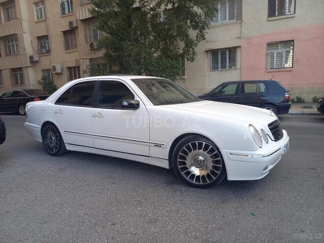 Mercedes E 320 2001, 333,000 km - 3.2 l - Bakı