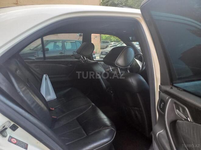 Mercedes E 320 2001, 333,000 km - 3.2 l - Bakı