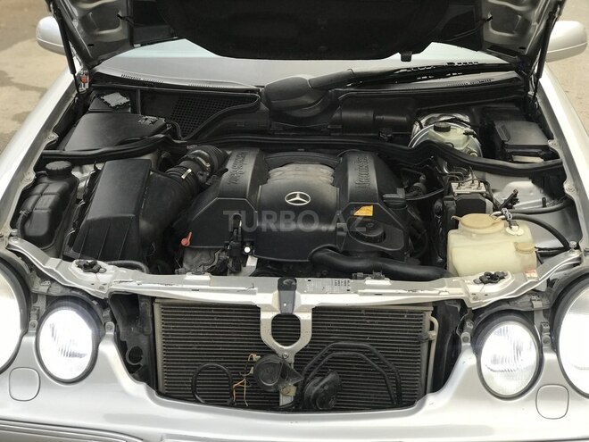 Mercedes E 320 2001, 293,533 km - 3.2 l - Bakı