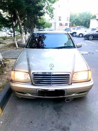 Mercedes C 230 1998, 286,000 km - 2.3 l - Bakı