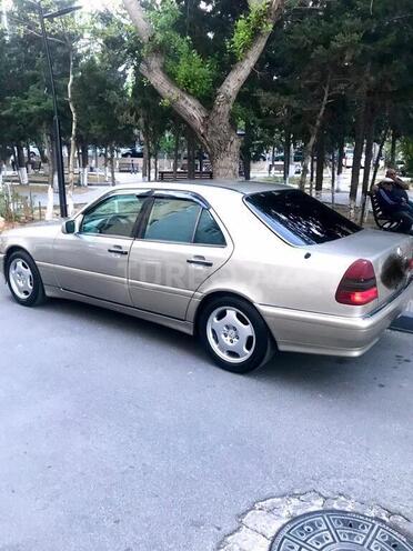 Mercedes C 230 1998, 286,000 km - 2.3 l - Bakı