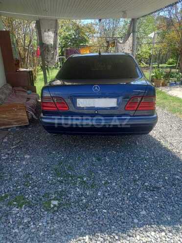 Mercedes E 240 1998, 303,335 km - 2.4 l - Bakı