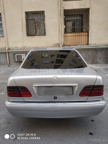 Mercedes E 200 1997, 367,000 km - 2.0 l - Xırdalan