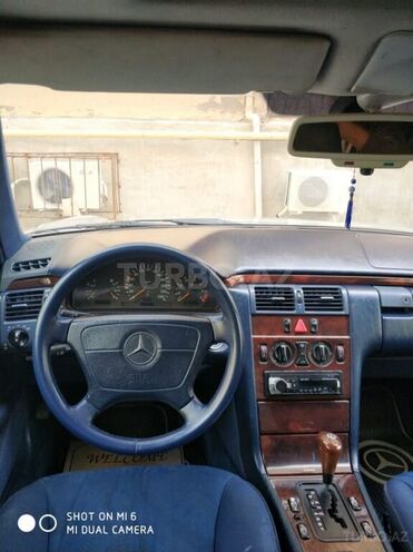 Mercedes E 200 1997, 367,000 km - 2.0 l - Xırdalan