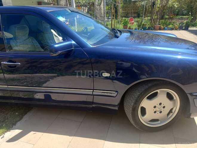 Mercedes E 240 1998, 303,335 km - 2.4 l - Bakı