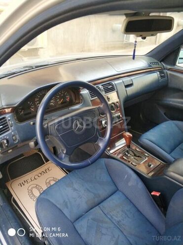 Mercedes E 200 1997, 367,000 km - 2.0 l - Xırdalan