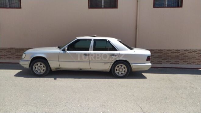 Mercedes E 250 1994, 500,000 km - 2.5 l - Bakı