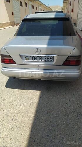 Mercedes E 250 1994, 500,000 km - 2.5 l - Bakı