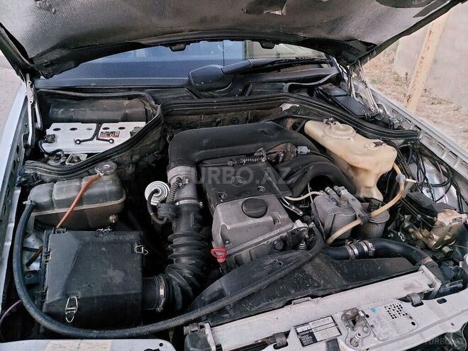 Mercedes E 250 1994, 500,000 km - 2.5 l - Bakı