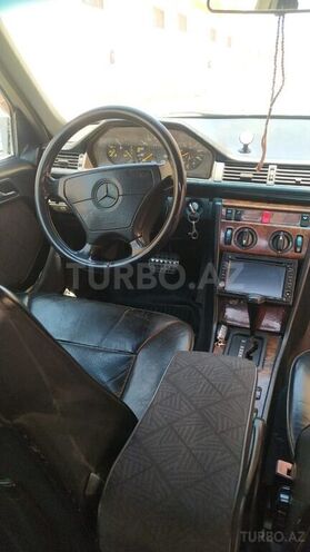 Mercedes E 250 1994, 500,000 km - 2.5 l - Bakı