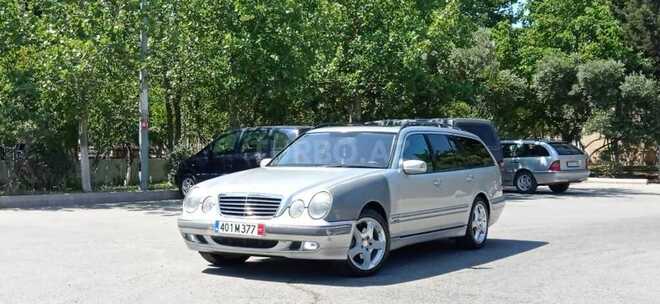 Mercedes E 270 2001, 270,000 km - 2.7 l - Bakı