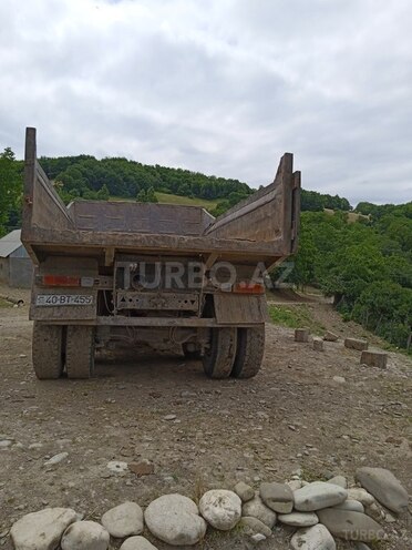 KamAz 5511 1980, 10,000 km - 11.0 l - Quba