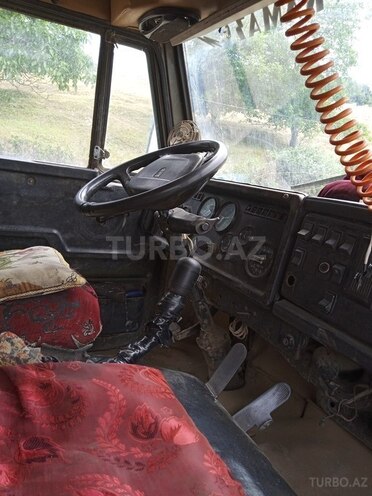 KamAz 5511 1980, 10,000 km - 11.0 l - Quba
