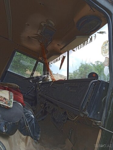 KamAz 5511 1980, 10,000 km - 11.0 l - Quba
