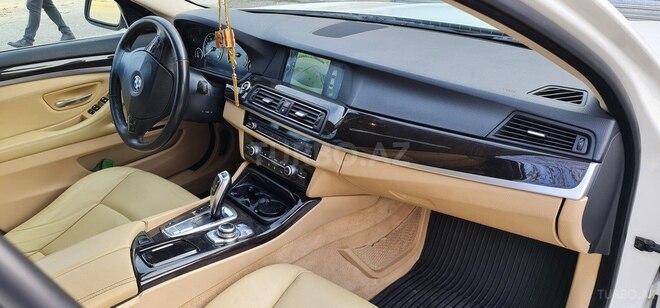 BMW 520 2012, 260,000 km - 2.0 l - Gəncə