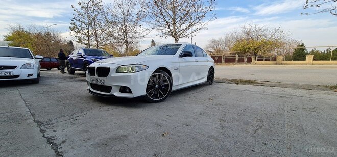 BMW 520 2012, 260,000 km - 2.0 l - Gəncə