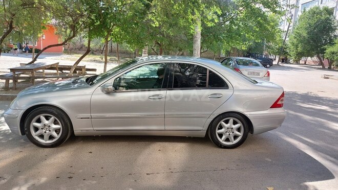 Mercedes C 240 2001, 218,000 km - 2.4 l - Sumqayıt