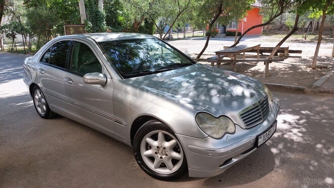 Mercedes C 240 2001, 218,000 km - 2.4 l - Sumqayıt