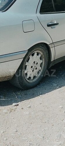 Mercedes C 180 1995, 325,000 km - 1.8 l - Qəbələ