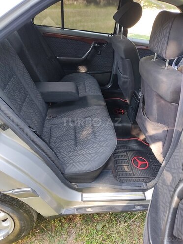 Mercedes C 180 1995, 325,000 km - 1.8 l - Qəbələ