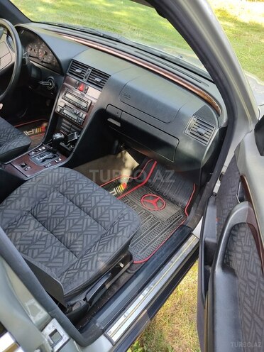 Mercedes C 180 1995, 325,000 km - 1.8 l - Qəbələ