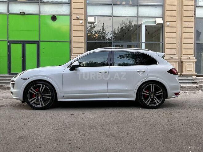 Porsche Cayenne GTS 2012, 99,000 km - 4.8 l - Bakı