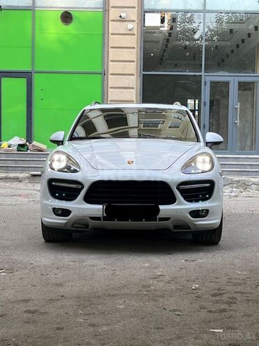 Porsche Cayenne GTS 2012, 99,000 km - 4.8 l - Bakı
