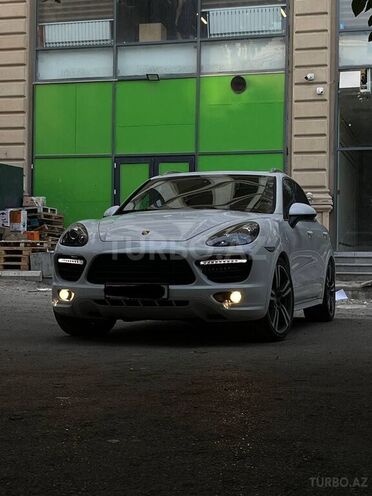 Porsche Cayenne GTS 2012, 99,000 km - 4.8 l - Bakı