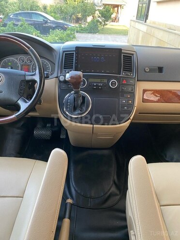 Volkswagen Multivan 2008, 275,000 km - 3.2 l - Bakı