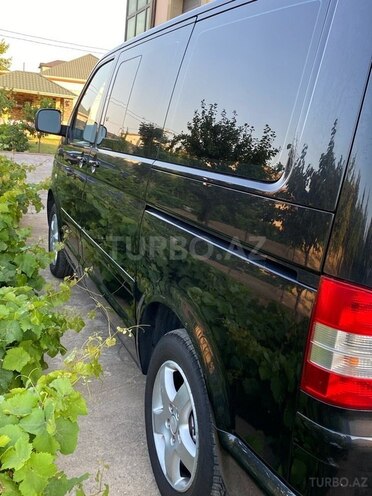 Volkswagen Multivan 2008, 275,000 km - 3.2 l - Bakı