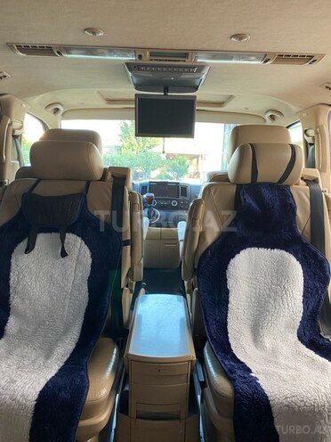 Volkswagen Multivan 2008, 275,000 km - 3.2 l - Bakı