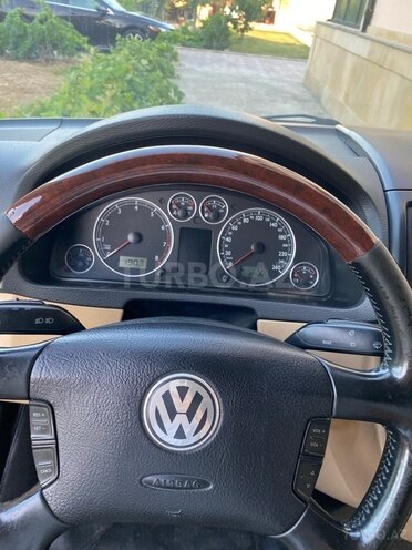 Volkswagen Multivan 2008, 275,000 km - 3.2 l - Bakı