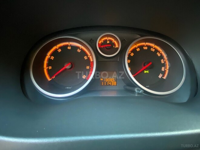 Opel Corsa 2014, 111,440 km - 1.4 л - Bakı