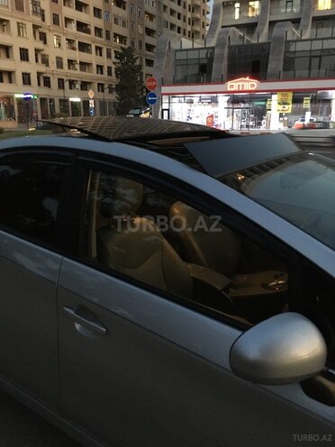 Toyota Prius 2011, 127,000 km - 1.8 l - Bakı