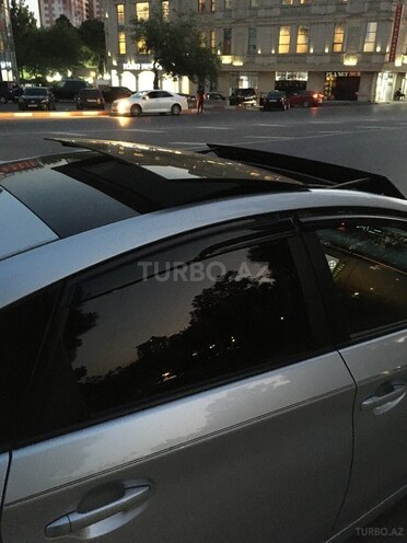 Toyota Prius 2011, 127,000 km - 1.8 l - Bakı
