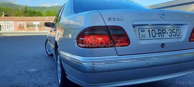Mercedes E 320 2001, 268,000 km - 3.2 l - Bakı