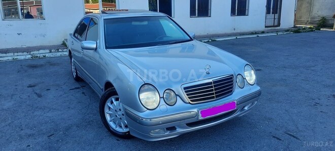 Mercedes E 320 2001, 268,000 km - 3.2 l - Bakı