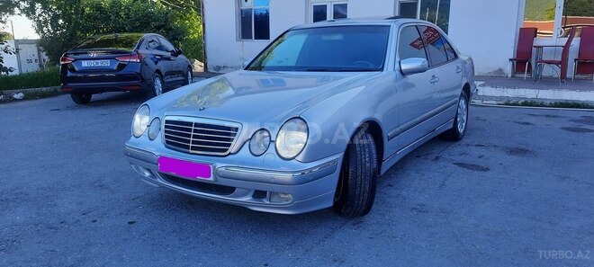 Mercedes E 320 2001, 268,000 km - 3.2 l - Bakı