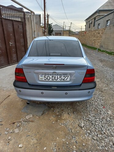 Opel Vectra 1996, 280,000 km - 2.0 л - Sumqayıt