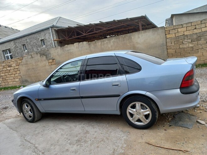 Opel Vectra 1996, 280,000 km - 2.0 л - Sumqayıt