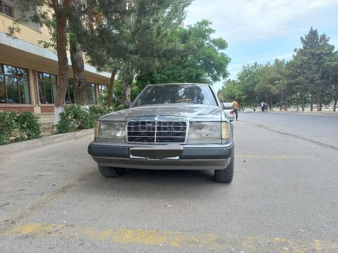 Mercedes E 200 1990, 593,000 km - 2.0 l - Sumqayıt