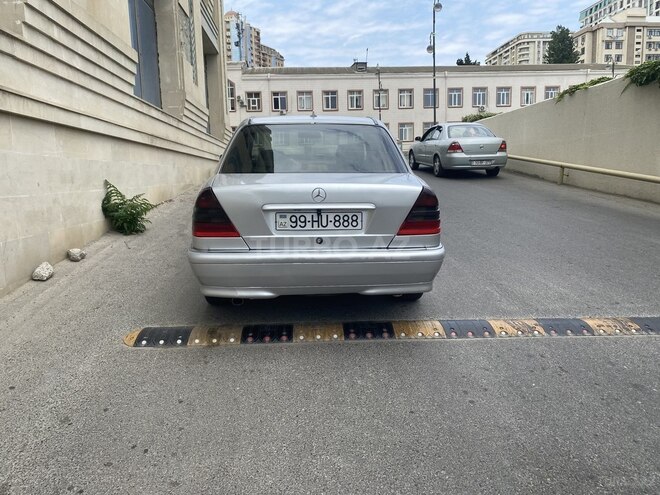 Mercedes C 220 1998, 280,000 km - 2.2 l - Bakı