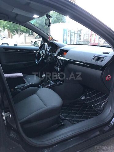 Opel Astra 2006, 153,000 km - 1.4 l - Bakı
