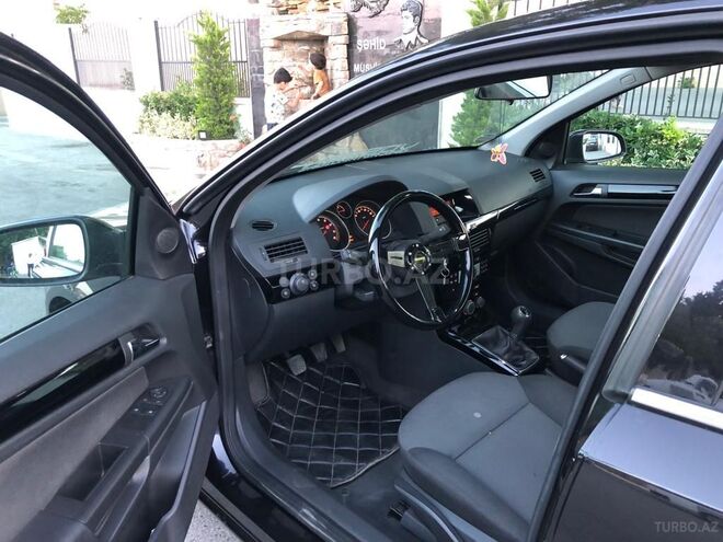 Opel Astra 2006, 153,000 km - 1.4 l - Bakı