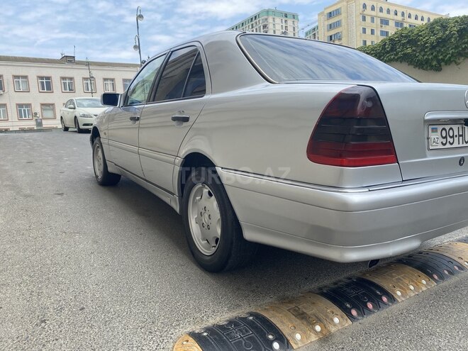 Mercedes C 220 1998, 280,000 km - 2.2 l - Bakı