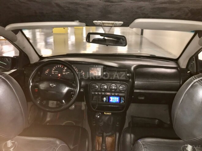 Opel Omega 1996, 250,000 km - 2.0 л - Gəncə