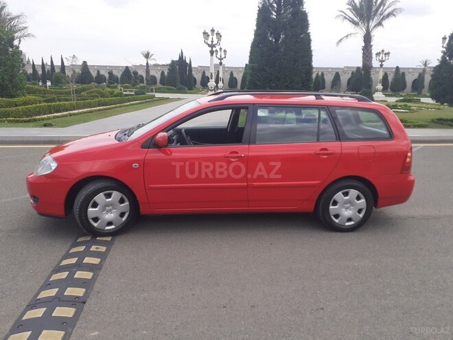 Toyota Corolla 2005, 142,000 km - 1.4 l - Gəncə